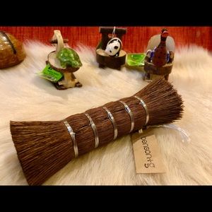 Brown palm fiber hand brush